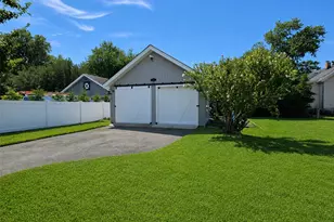 9 Ocean Ave, Amityville, NY 11701 - Photo 35