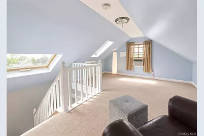 9 Ocean Avenue, Amityville, NY 11701 - Photo 33
