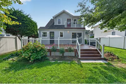 615 Briggs Street, Bellmore, NY 11710 - Photo 23