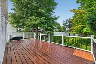 615 Briggs St, Bellmore, NY 11710 - Photo 21