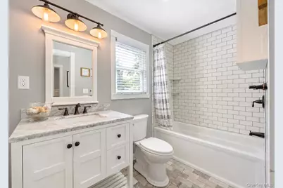 65 Hawthorne Avenue, West Babylon, NY 11704 - Photo 29