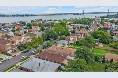 15018 8th Avenue, Whitestone, NY 11357 - Photo 7