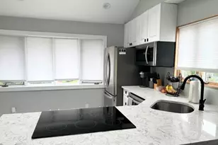 95 Irving Ave, Freeport, NY 11520 - Photo 13