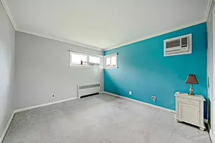 236 36th St, Lindenhurst, NY 11757 - Photo 13