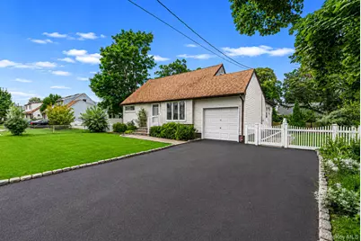236 36th Street, Lindenhurst, NY 11757 - Photo 1