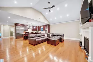 1125 Little Whaleneck Rd, Merrick, NY 11566 - Photo 25