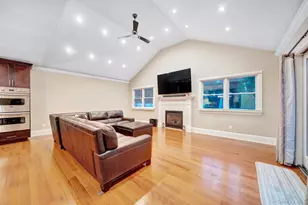 1125 Little Whaleneck Rd, Merrick, NY 11566 - Photo 23