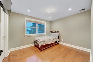 1125 Little Whaleneck Rd, Merrick, NY 11566 - Photo 39