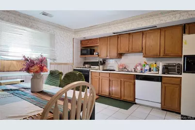 2 Custom Lane, Port Jefferson Station, NY 11776 - Photo 5