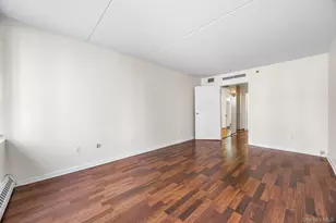 4 Martine Ave, White Plains, NY 10606 - Photo 11