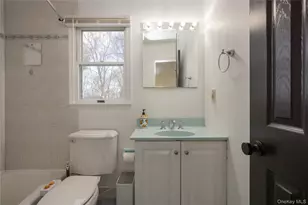 8 Loran Ct, Nanuet, NY 10954 - Photo 17