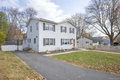 8 Loran Court, Nanuet, NY 10954 - Photo 3