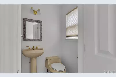 136 Lee Road, Garden City, NY 11530 - Photo 9