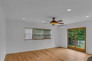 136 Lee Rd, Garden City, NY 11530 - Photo 7