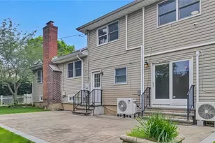 136 Lee Rd, Garden City, NY 11530 - Photo 19