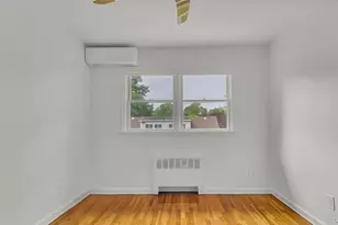 136 Lee Rd, Garden City, NY 11530 - Photo 15