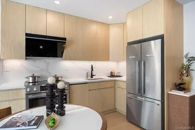 35-30 146th Street #402, Flushing, NY 11354 - Photo 5