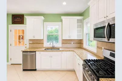 29 The Boulevard, New Rochelle, NY 10801 - Photo 9