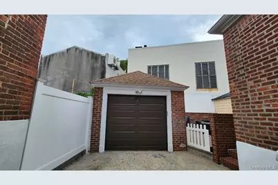 63-28 82nd Place, Middle Village, NY 11379 - Photo 15