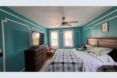 63-28 82nd Place, Middle Village, NY 11379 - Photo 9