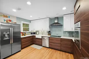 25 Blue Jay Way, East Hampton, NY 11937 - Photo 15