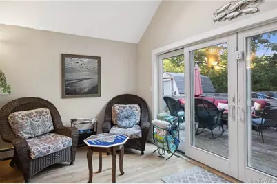 25 Blue Jay Way, East Hampton, NY 11937 - Photo 11