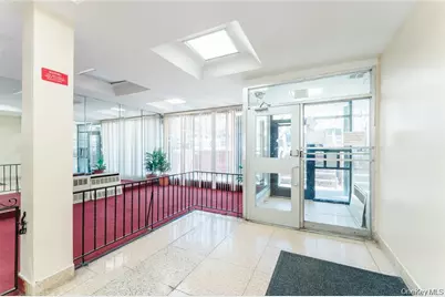 87-70 173rd St #7h, Jamaica, NY 11432 - Photo 9
