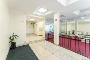87-70 173rd St, Jamaica, NY 11432 - Photo 11