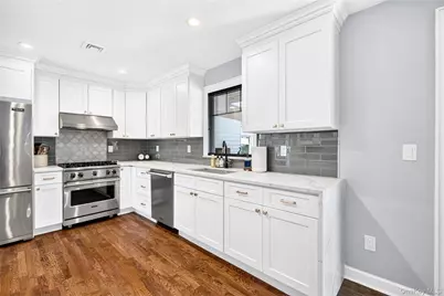 3 Augusta Place, White Plains, NY 10603 - Photo 17