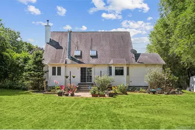 7 Jarvis Lane, Center Moriches, NY 11934 - Photo 17