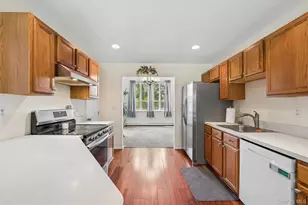7 Jarvis Ln, Center Moriches, NY 11934 - Photo 9
