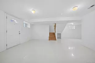 245-71 61st Ave, Little Neck, NY 11362 - Photo 17