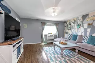 40 W 4th St, Patchogue, NY 11772 - Photo 3