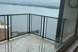 166-25 Powells Cove Blvd, Whitestone, NY 11357 - Photo 3