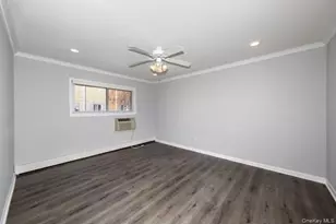 93 Friendly Ct, Babylon, NY 11704 - Photo 5