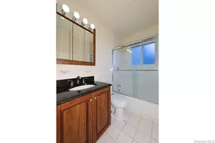 93 Friendly Ct, Babylon, NY 11704 - Photo 7