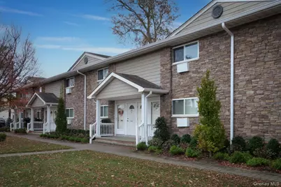 100 Friendly Court #L087, Babylon, NY 11704 - Photo 1