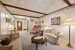 9 Grove Ave, Coram, NY 11727 - Photo 5