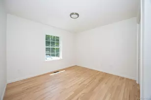 10 E Halstead Rd, Salt Point, NY 12578 - Photo 15