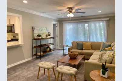 85 Westwood Drive #110, Westbury, NY 11590 - Photo 5