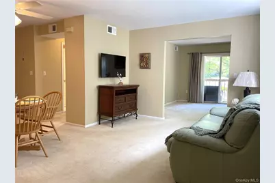 660 E Crooked Hill Road, Pearl River, NY 10965 - Photo 13