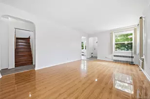 53-32 187th St, Fresh Meadows, NY 11365 - Photo 3