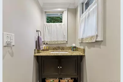 110 William Street, East Williston, NY 11596 - Photo 21