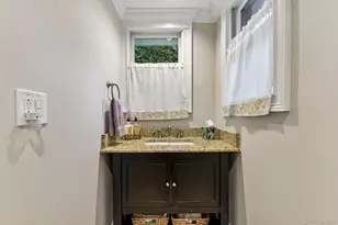 110 William St, East Williston, NY 11596 - Photo 21