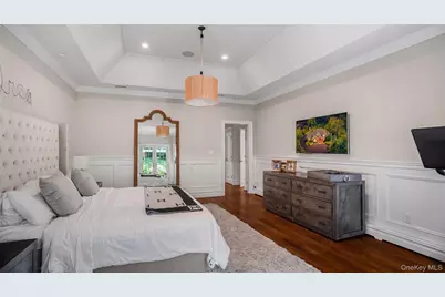 589 Caledonia Road, Dix Hills, NY 11746 - Photo 17