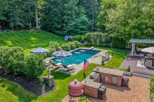 589 Caledonia Rd, Dix Hills, NY 11746 - Photo 37