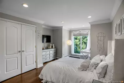 589 Caledonia Road, Dix Hills, NY 11746 - Photo 21