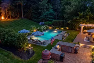 589 Caledonia Rd, Dix Hills, NY 11746 - Photo 39