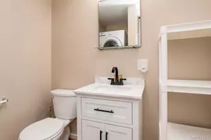 69 Glazer Dr, Bloomingburg, NY 12721 - Photo 17