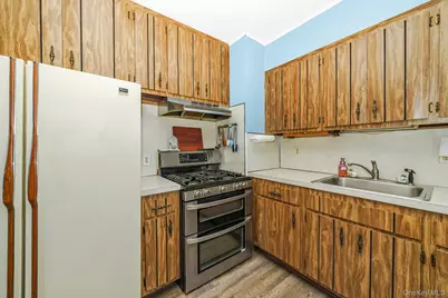 65 5th Street, New Hyde Park, NY 11040 - Photo 17
